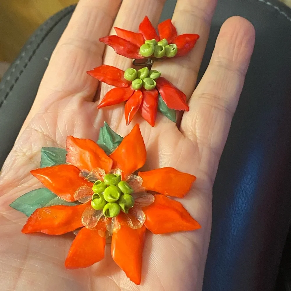 Vintage Hand Made Christmas Poinsettia Flower Brooch Matching Screw Back Earring